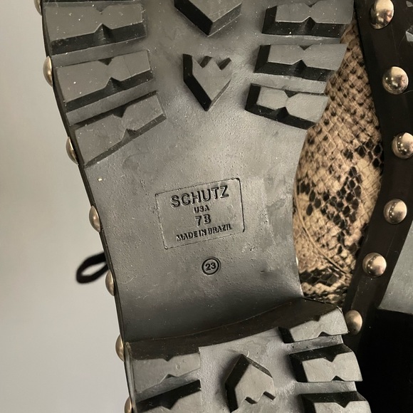 Schutz Andrea Snakeskin Printed Studded Combat Boots Womens Size 7 - Picture 6 of 6